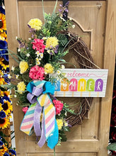 Load image into Gallery viewer, Custom Floral Arrangement